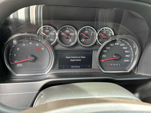 Used 2022 Chevrolet Silverado 1500 LT Trail Boss w/ Convenience Package II AWD/4WD image 9