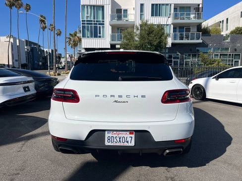 Used 2018 Porsche Macan AWD/4WD image 7