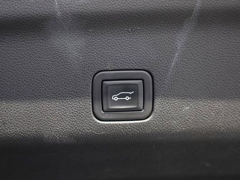 Used 2023 Chevrolet Tahoe LT image 26