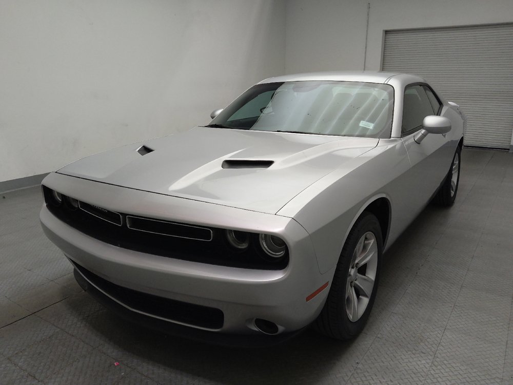 Used 2022 Dodge Challenger SXT RWD image 15