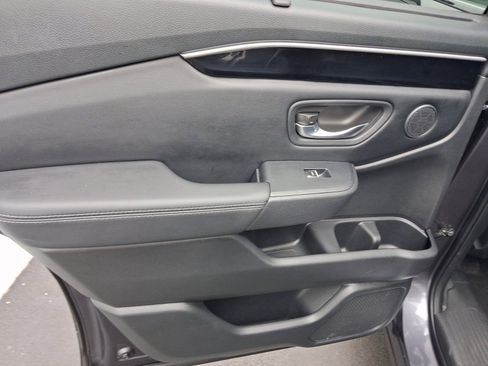 Used 2023 Honda Pilot Touring image 19