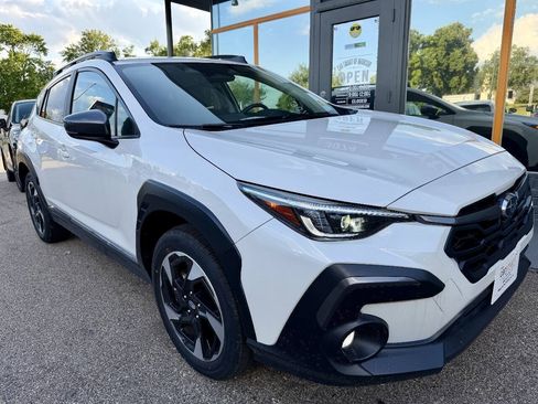 Used 2025 Subaru Crosstrek 2.5i Limited w/ Crosstrek Mirror Package AWD/4WD image 4