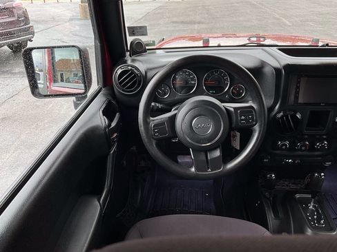 Used 2013 Jeep Wrangler Sport AWD/4WD image 29