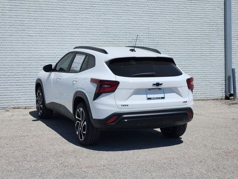 New 2026 Chevrolet Trax RS w/ Driver Confidence Package FWD image 3