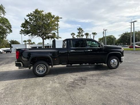 New 2026 Chevrolet Silverado 3500 LTZ w/ LTZ Convenience Package AWD/4WD image 11