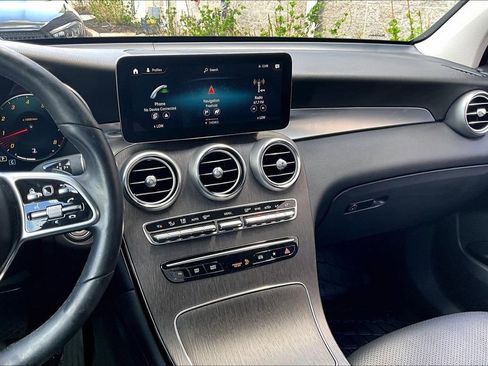 Certified 2022 Mercedes-Benz GLC 300 4MATIC image 6