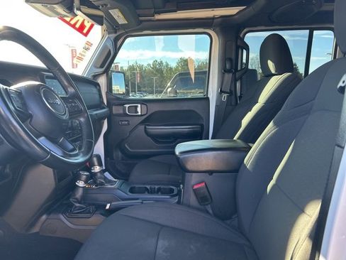 Used 2022 Jeep Wrangler Unlimited Sport w/ Sun And Sound Package image 36