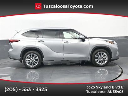 Used 2023 Toyota Highlander Limited