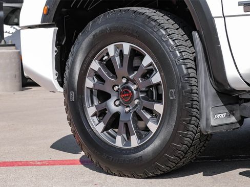 Used 2024 Nissan Titan PRO-4X w/ Pro-4x Convenience Package image 66