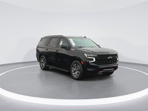 Used 2024 Chevrolet Tahoe Z71 w/ Off-Road Capability Package image 2