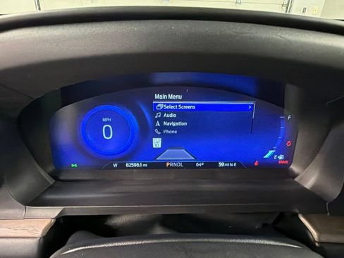 Certified 2023 Ford Explorer Platinum w/ Technology Package AWD/4WD image 22