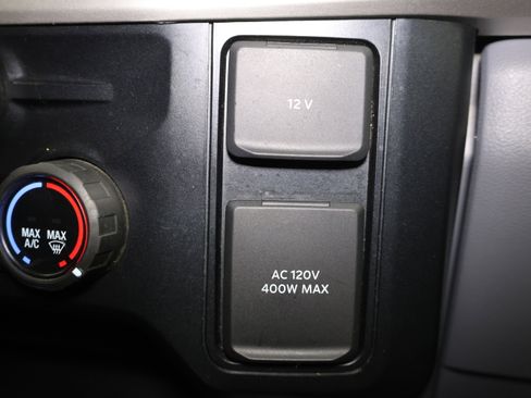 Used 2023 Ford F250 XLT w/ FX4 Off-Road Package image 45