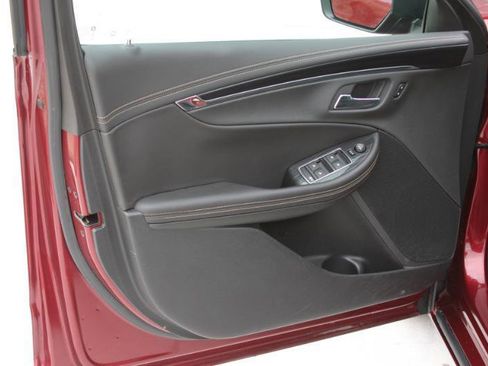 Used 2016 Chevrolet Impala LT w/ Leather Package FWD image 21