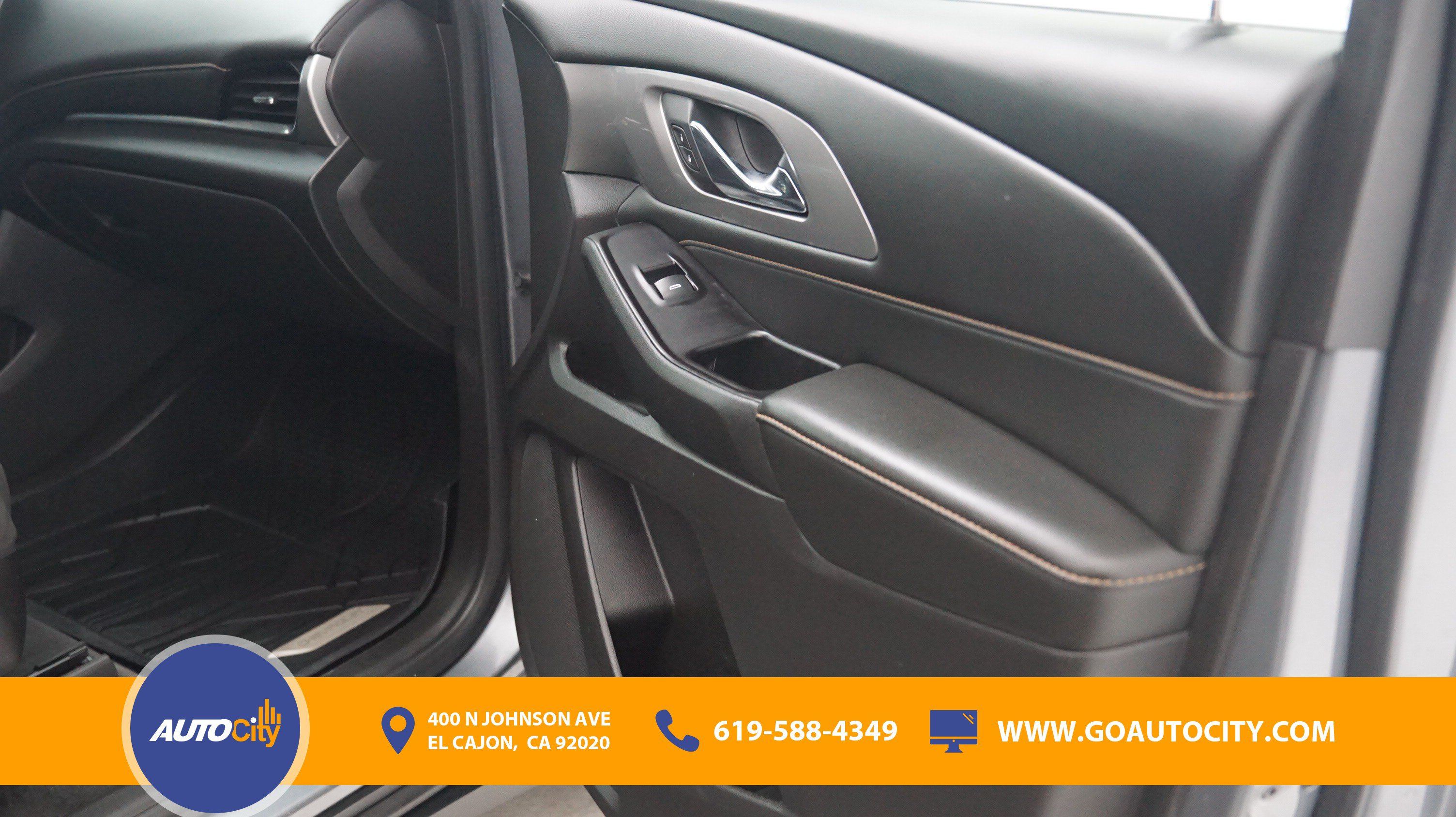Used 2019 Chevrolet Traverse LT FWD image 17