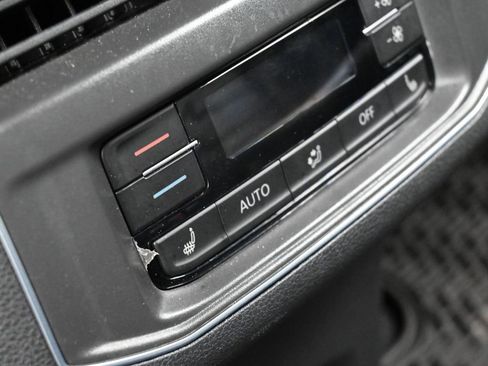 Used 2018 Volkswagen Atlas SEL Premium image 43