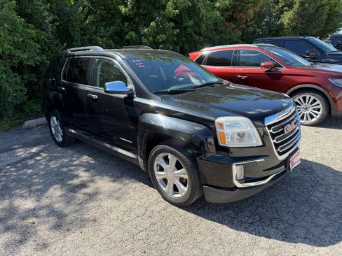 Used 2017 GMC Terrain SLT w/ Open Road Package AWD/4WD image 2