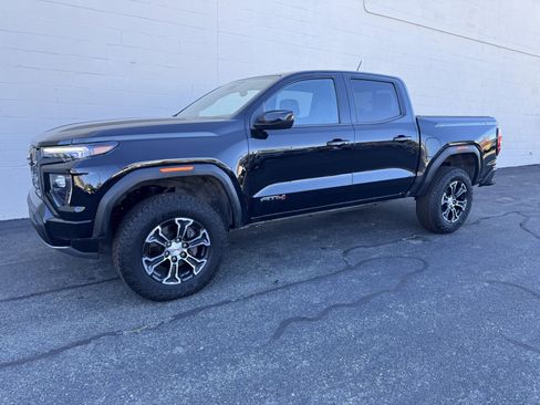 Used 2024 GMC Canyon AT4 image 1