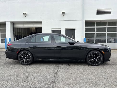 Certified 2023 BMW 740i w/ Executive Package RWD image 7