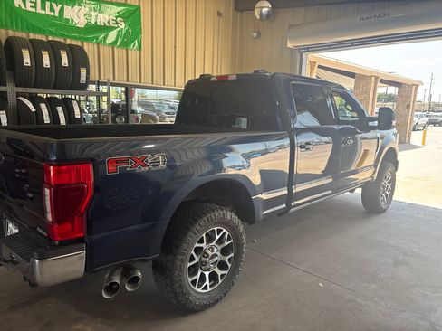 Used 2020 Ford F250 Lariat w/ Lariat Ultimate Package AWD/4WD image 2
