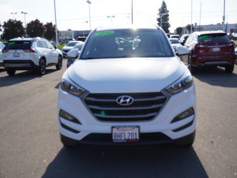 Used 2016 Hyundai Tucson SE w/ Option Group 02 FWD image 6