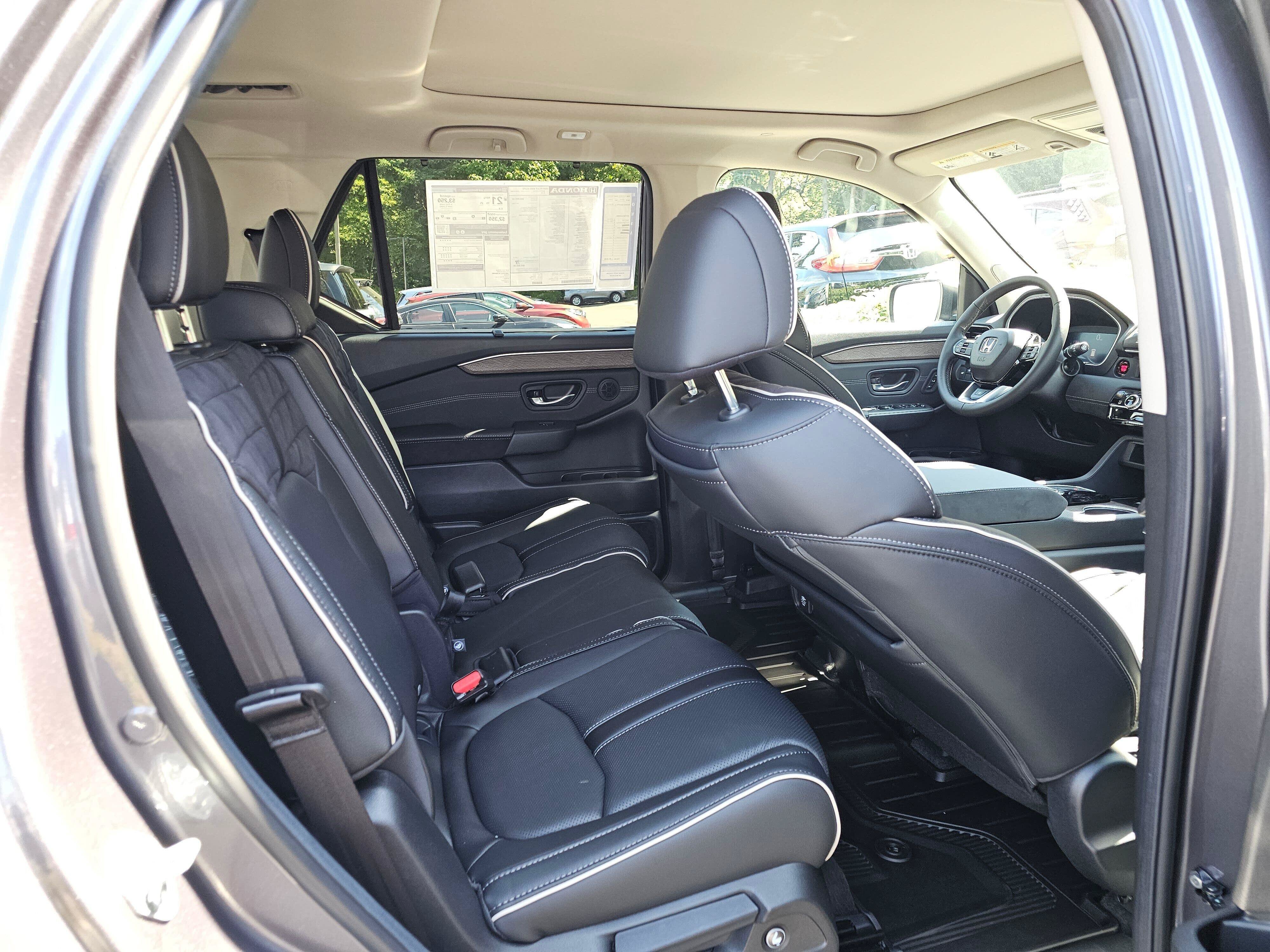 New 2026 Honda Pilot Elite image 14