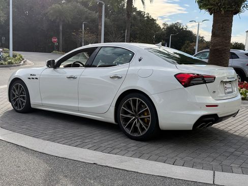 Certified 2022 Maserati Ghibli Modena Q4 image 12