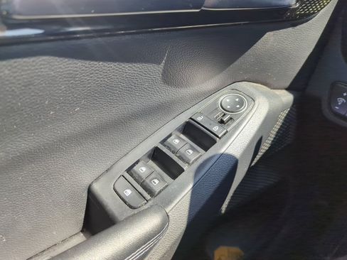 Used 2022 Kia Seltos S AWD/4WD image 30