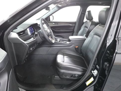 New 2026 Jeep Grand Cherokee Limited image 10