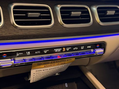 New 2026 Mercedes-Benz GLS 580 4MATIC image 20