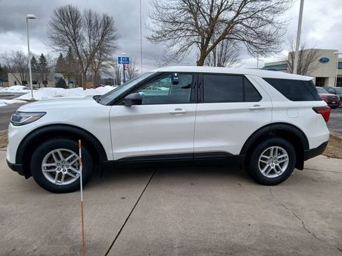 New 2026 Ford Explorer Active AWD/4WD image 3