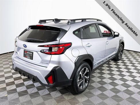 Used 2025 Subaru Crosstrek 2.0i Premium image 7