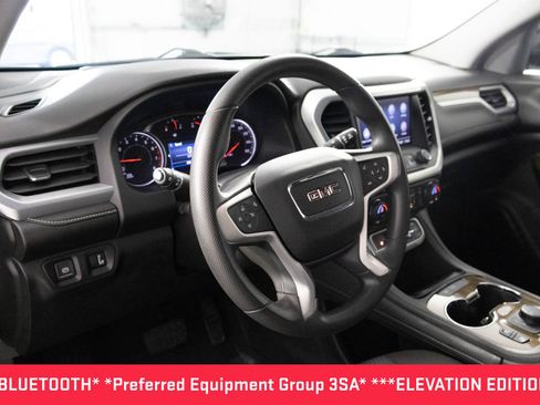 Certified 2023 GMC Acadia SLE w/ Driver Convenience Package image 5