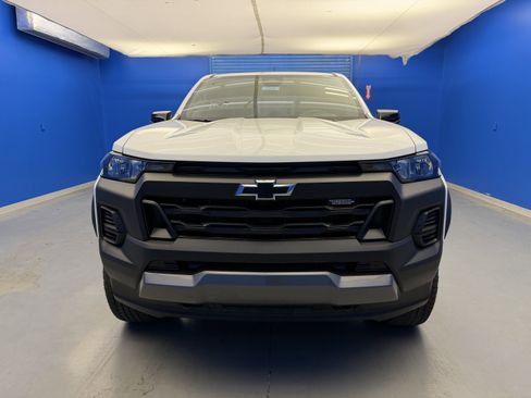 New 2026 Chevrolet Colorado Trail Boss AWD/4WD image 3