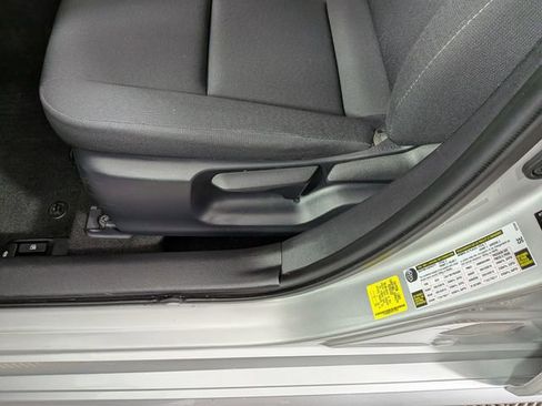Used 2024 Toyota Corolla LE FWD image 12