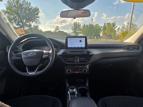 Used 2025 Ford Escape Active FWD image 15