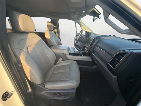 Used 2018 Ford Expedition Limited w/ Equipment Group 301A image 15