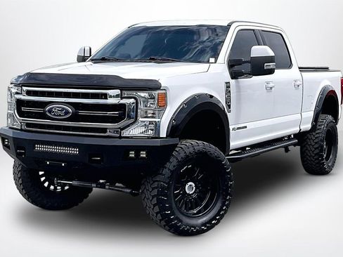 Used 2022 Ford F250 Lariat AWD/4WD image 3