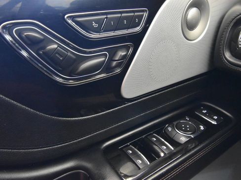 Used 2021 Lincoln Aviator Reserve w/ Equipment Group 210A image 33