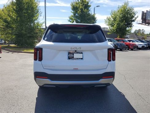 New 2026 Kia Sorento S w/ S Panoramic Sunroof Package image 5