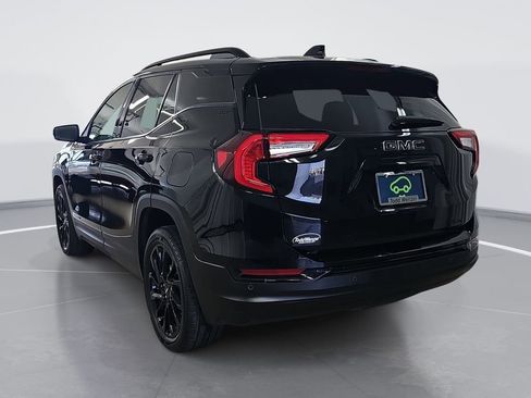 Used 2024 GMC Terrain SLT w/ Tech Package image 6