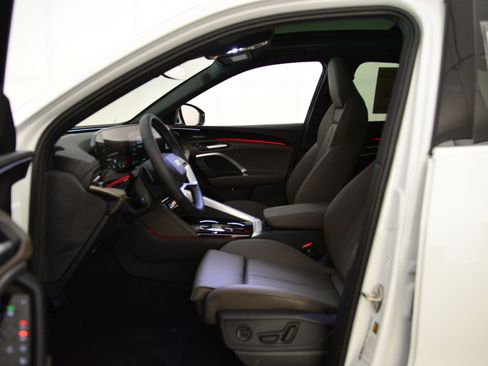 New 2025 Audi Q5 Premium Plus image 25