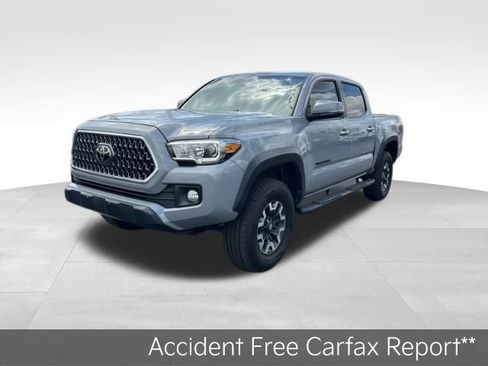Used 2019 Toyota Tacoma TRD Off-Road AWD/4WD image 3
