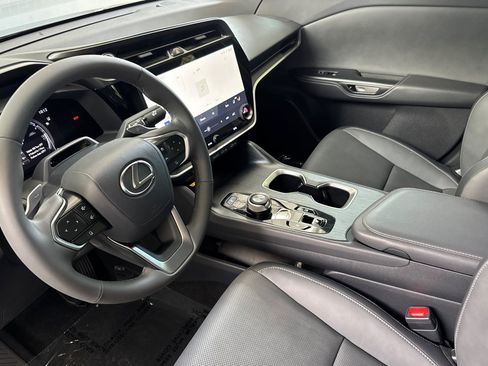 Certified 2026 Lexus RZ 450e AWD w/ Technology Package image 11
