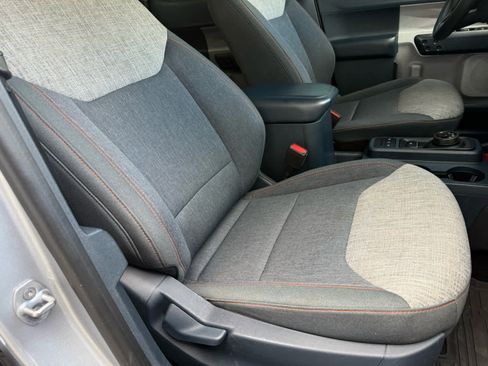 Used 2022 Ford Maverick XLT image 7