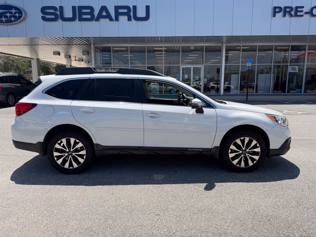 Used 2017 Subaru Outback 2.5i Limited w/ Popular Package #5 AWD/4WD image 3