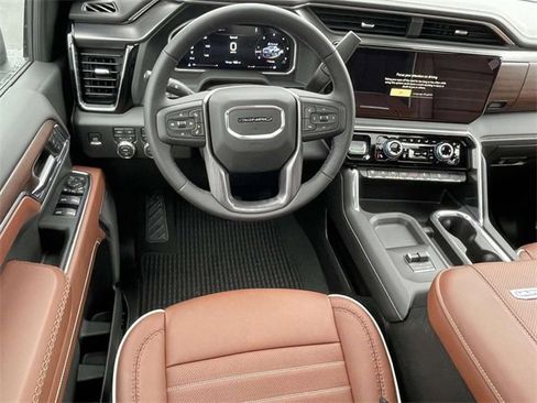 New 2026 GMC Sierra 2500 Denali Ultimate image 11