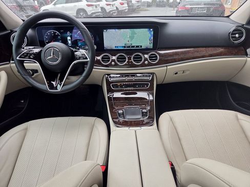 Used 2023 Mercedes-Benz E 450 4MATIC Sedan image 2
