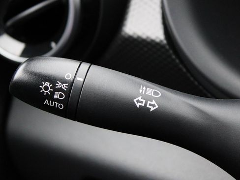 Certified 2024 Nissan Kicks SV w/ Interior Electronics Package image 30