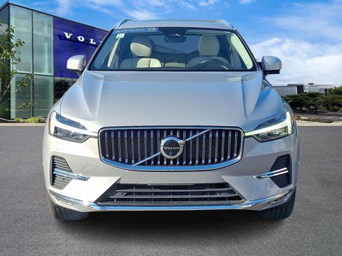 Certified 2023 Volvo XC60 B5 Plus w/ Climate Package image 2
