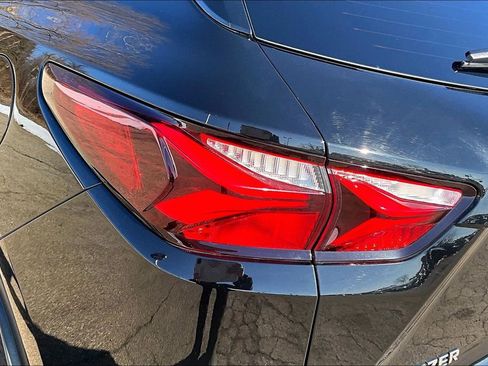 Used 2020 Chevrolet Blazer LT image 29